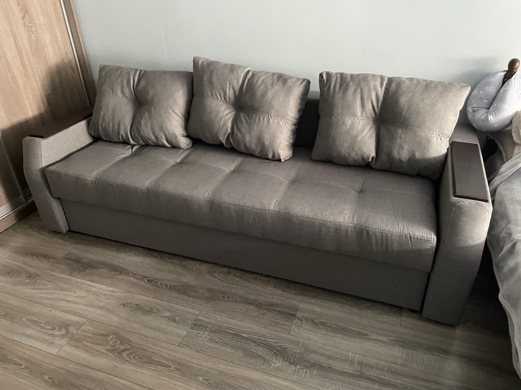tani sofa rozkladany 145x190 do mieszkania na wynajem
